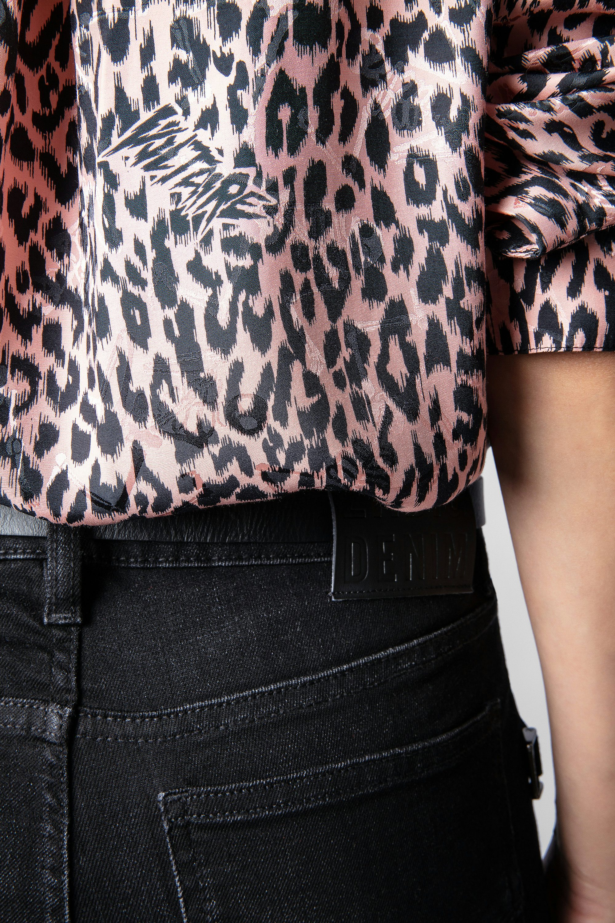 Tunika aus Seide Tink Squeleton - Rosafarbene Damentunika mit Leopardenprint